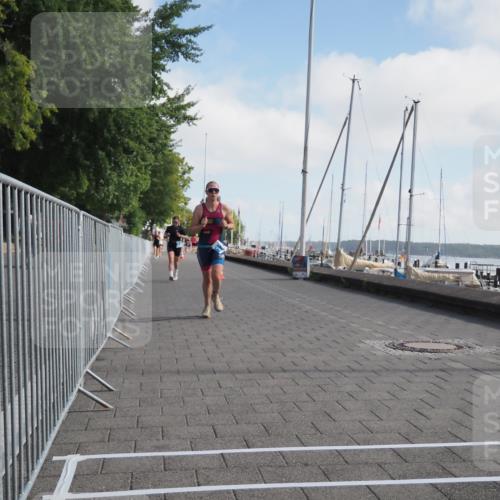17.08.2025 - KN Förde Triathlon 2025 KatJ http://msf.ph/oto/8584897 17.08.2025 10:10:21 Laufen 121, 228 meine-sportfotos.de