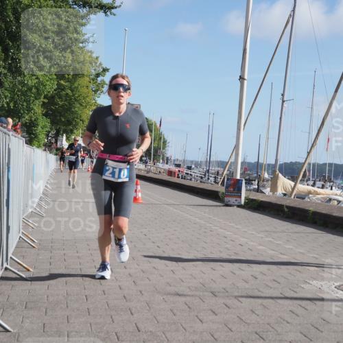 17.08.2025 - KN Förde Triathlon 2025 KatJ http://msf.ph/oto/8584915 17.08.2025 10:33:49 Laufen 190, 210 meine-sportfotos.de