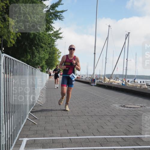 17.08.2025 - KN Förde Triathlon 2025 KatJ http://msf.ph/oto/8584924 17.08.2025 10:10:22 Laufen 121, 228 meine-sportfotos.de