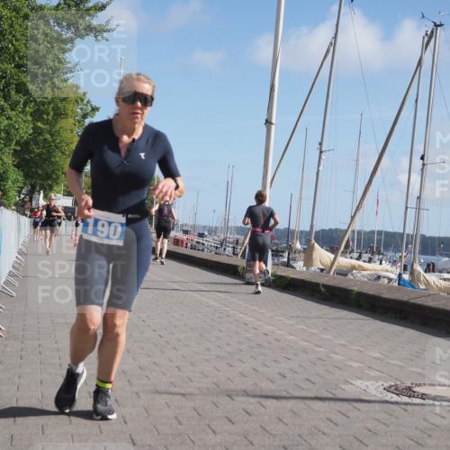 17.08.2025 - KN Förde Triathlon 2025 KatJ http://msf.ph/oto/8585024 17.08.2025 10:33:57 Laufen 183, 190 meine-sportfotos.de