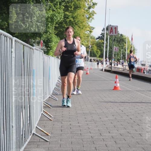 17.08.2025 - KN Förde Triathlon 2025 KatJ http://msf.ph/oto/8585030 17.08.2025 10:10:33 Laufen 110, 139, 185 meine-sportfotos.de