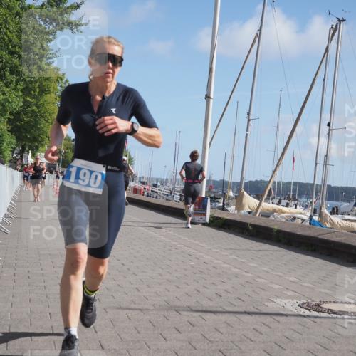 17.08.2025 - KN Förde Triathlon 2025 KatJ http://msf.ph/oto/8585034 17.08.2025 10:33:57 Laufen 183, 190 meine-sportfotos.de