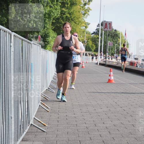 17.08.2025 - KN Förde Triathlon 2025 KatJ http://msf.ph/oto/8585039 17.08.2025 10:10:33 Laufen 110, 139, 185 meine-sportfotos.de