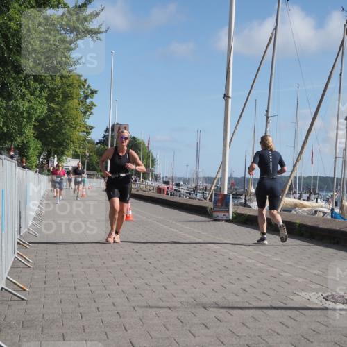 17.08.2025 - KN Förde Triathlon 2025 KatJ http://msf.ph/oto/8585043 17.08.2025 10:34:04 Laufen 183 meine-sportfotos.de