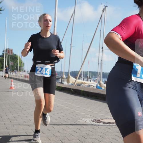 17.08.2025 - KN Förde Triathlon 2025 KatJ http://msf.ph/oto/8585239 17.08.2025 10:34:15 Laufen 137, 161, 244 meine-sportfotos.de