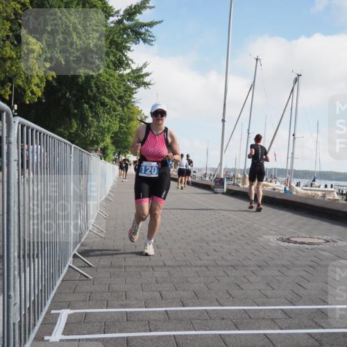 17.08.2025 - KN Förde Triathlon 2025 KatJ http://msf.ph/oto/8585369 17.08.2025 10:10:56 Laufen 120, 241 meine-sportfotos.de