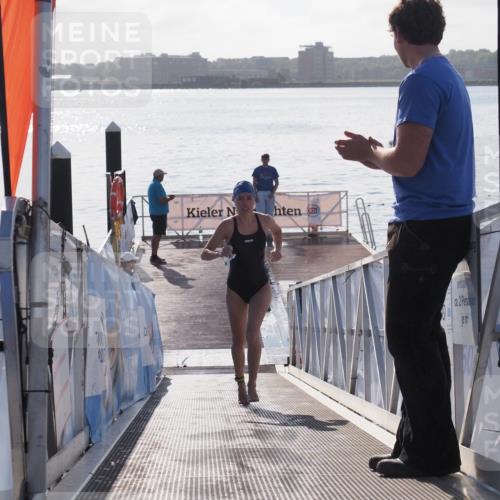 17.08.2025 - KN Förde Triathlon 2025 MichiJ http://msf.ph/oto/8585384 17.08.2025 09:24:40 Schwimmen 118, 243, 118 meine-sportfotos.de