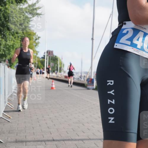 17.08.2025 - KN Förde Triathlon 2025 KatJ http://msf.ph/oto/8585446 17.08.2025 10:11:07 Laufen 140, 189, 198, 240, 241 meine-sportfotos.de