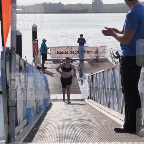 17.08.2025 - KN Förde Triathlon 2025 MichiJ http://msf.ph/oto/8585459 17.08.2025 09:25:00 Schwimmen 251, 248, 251 meine-sportfotos.de