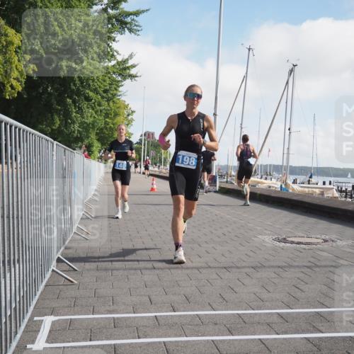 17.08.2025 - KN Förde Triathlon 2025 KatJ http://msf.ph/oto/8585536 17.08.2025 10:11:14 Laufen 140, 179, 198 meine-sportfotos.de