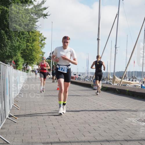 17.08.2025 - KN Förde Triathlon 2025 KatJ http://msf.ph/oto/8585611 17.08.2025 10:11:20 Laufen 101, 179 meine-sportfotos.de