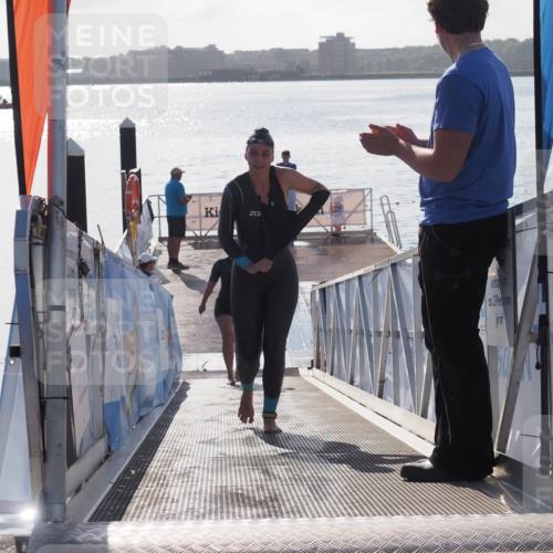 17.08.2025 - KN Förde Triathlon 2025 MichiJ http://msf.ph/oto/8585706 17.08.2025 09:25:18 Schwimmen 199, 248, 199 meine-sportfotos.de
