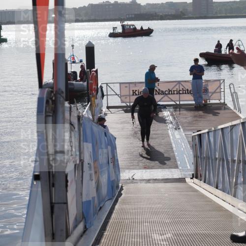 17.08.2025 - KN Förde Triathlon 2025 MichiJ http://msf.ph/oto/8586038 17.08.2025 09:33:33 Schwimmen 238 meine-sportfotos.de