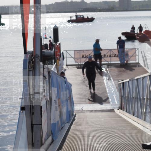 17.08.2025 - KN Förde Triathlon 2025 MichiJ http://msf.ph/oto/8586045 17.08.2025 09:33:33 Schwimmen 238 meine-sportfotos.de