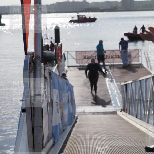 17.08.2025 - KN Förde Triathlon 2025 MichiJ http://msf.ph/oto/8586048 17.08.2025 09:33:34 Schwimmen 238 meine-sportfotos.de