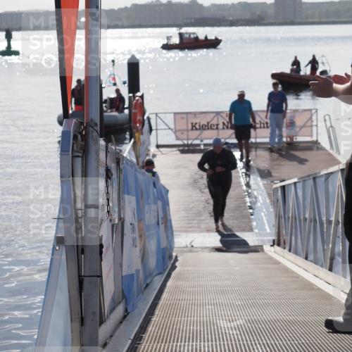 17.08.2025 - KN Förde Triathlon 2025 MichiJ http://msf.ph/oto/8586064 17.08.2025 09:33:35 Schwimmen 238 meine-sportfotos.de