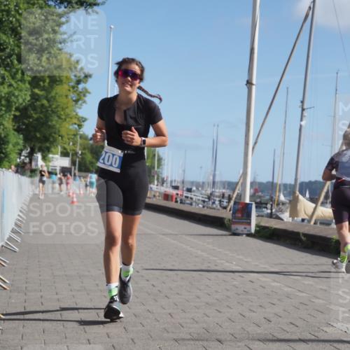 17.08.2025 - KN Förde Triathlon 2025 KatJ http://msf.ph/oto/8586077 17.08.2025 10:35:19 Laufen 200 meine-sportfotos.de