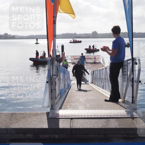 17.08.2025 - KN Förde Triathlon 2025 MichiJ http://msf.ph/oto/8586149 17.08.2025 09:33:40 Schwimmen 238, 238 meine-sportfotos.de