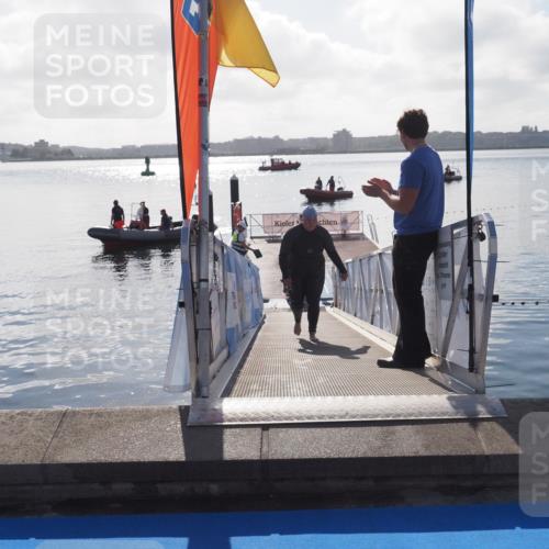 17.08.2025 - KN Förde Triathlon 2025 MichiJ http://msf.ph/oto/8586177 17.08.2025 09:33:42 Schwimmen 238 meine-sportfotos.de