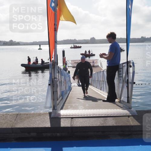 17.08.2025 - KN Förde Triathlon 2025 MichiJ http://msf.ph/oto/8586181 17.08.2025 09:33:43 Schwimmen 238 meine-sportfotos.de