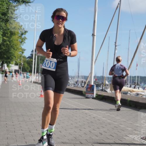 17.08.2025 - KN Förde Triathlon 2025 KatJ http://msf.ph/oto/8586196 17.08.2025 10:35:19 Laufen 200 meine-sportfotos.de