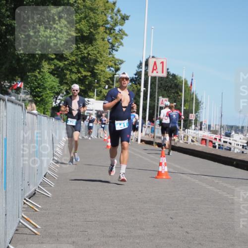 17.08.2025 - KN Förde Triathlon 2025 KatJ http://msf.ph/oto/8586303 17.08.2025 13:27:20 Laufen 425, 441 meine-sportfotos.de