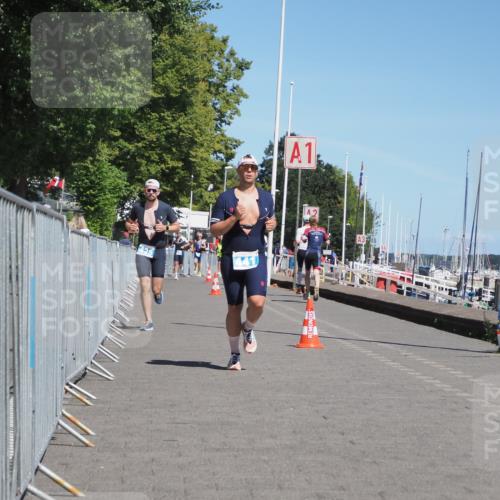17.08.2025 - KN Förde Triathlon 2025 KatJ http://msf.ph/oto/8586307 17.08.2025 13:27:21 Laufen 425, 441 meine-sportfotos.de