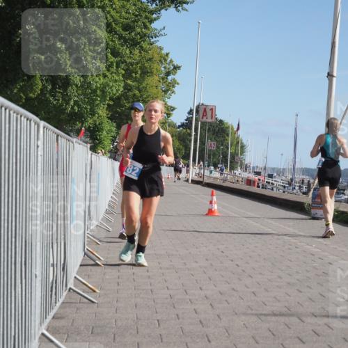 17.08.2025 - KN Förde Triathlon 2025 KatJ http://msf.ph/oto/8586332 17.08.2025 10:35:43 Laufen 172, 182 meine-sportfotos.de