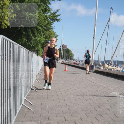 17.08.2025 - KN Förde Triathlon 2025 KatJ http://msf.ph/oto/8586348 17.08.2025 10:35:44 Laufen 172, 182 meine-sportfotos.de