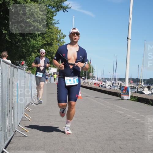 17.08.2025 - KN Förde Triathlon 2025 KatJ http://msf.ph/oto/8586357 17.08.2025 13:27:24 Laufen 425, 441 meine-sportfotos.de