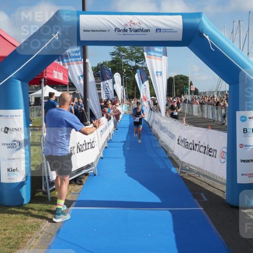 17.08.2025 - KN Förde Triathlon 2025 MichiJ http://msf.ph/oto/8586386 17.08.2025 10:24:56 Laufen 109 meine-sportfotos.de
