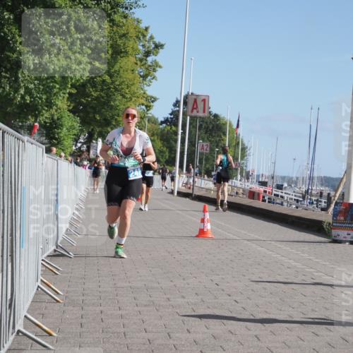 17.08.2025 - KN Förde Triathlon 2025 KatJ http://msf.ph/oto/8586425 17.08.2025 10:35:50 Laufen 242 meine-sportfotos.de