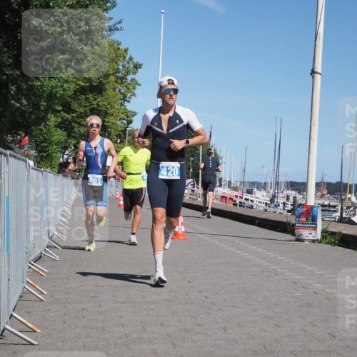 17.08.2025 - KN Förde Triathlon 2025 KatJ http://msf.ph/oto/8586441 17.08.2025 13:27:37 Laufen 401, 420, 456 meine-sportfotos.de