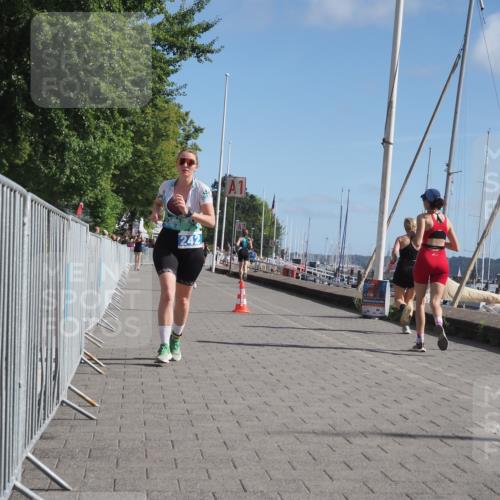 17.08.2025 - KN Förde Triathlon 2025 KatJ http://msf.ph/oto/8586453 17.08.2025 10:35:52 Laufen 242 meine-sportfotos.de