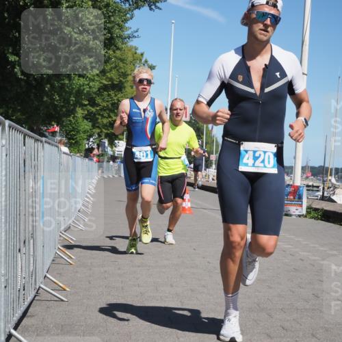 17.08.2025 - KN Förde Triathlon 2025 KatJ http://msf.ph/oto/8586475 17.08.2025 13:27:39 Laufen 401, 420, 456 meine-sportfotos.de