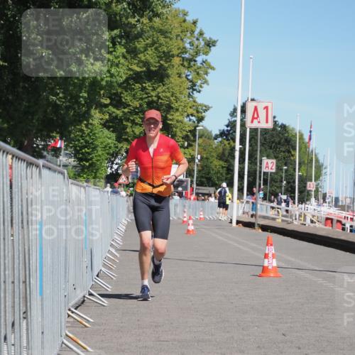 17.08.2025 - KN Förde Triathlon 2025 KatJ http://msf.ph/oto/8586510 17.08.2025 13:28:02 Laufen 424, 472 meine-sportfotos.de