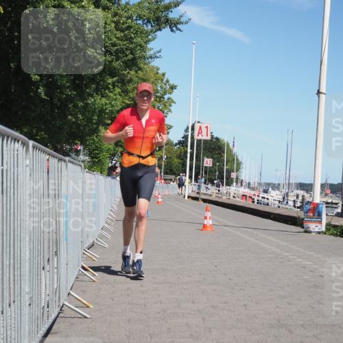17.08.2025 - KN Förde Triathlon 2025 KatJ http://msf.ph/oto/8586545 17.08.2025 13:28:04 Laufen 424, 472 meine-sportfotos.de