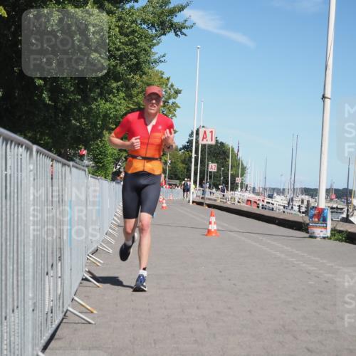 17.08.2025 - KN Förde Triathlon 2025 KatJ http://msf.ph/oto/8586547 17.08.2025 13:28:04 Laufen 424, 472 meine-sportfotos.de