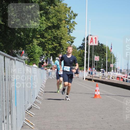 17.08.2025 - KN Förde Triathlon 2025 KatJ http://msf.ph/oto/8586595 17.08.2025 13:28:34 Laufen 406, 440 meine-sportfotos.de