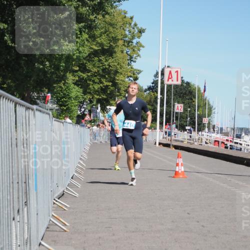 17.08.2025 - KN Förde Triathlon 2025 KatJ http://msf.ph/oto/8586602 17.08.2025 13:28:35 Laufen 406, 440 meine-sportfotos.de