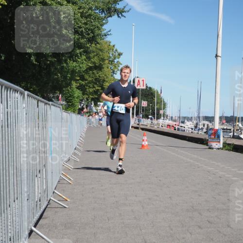 17.08.2025 - KN Förde Triathlon 2025 KatJ http://msf.ph/oto/8586639 17.08.2025 13:28:36 Laufen 406, 440 meine-sportfotos.de