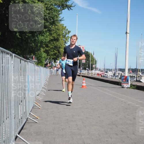17.08.2025 - KN Förde Triathlon 2025 KatJ http://msf.ph/oto/8586649 17.08.2025 13:28:36 Laufen 406, 440 meine-sportfotos.de