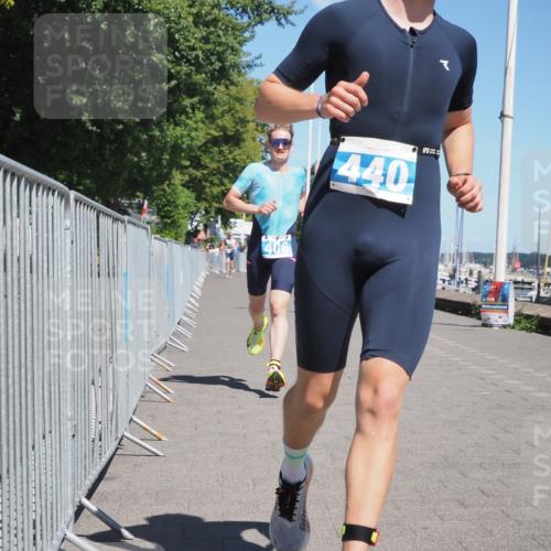 17.08.2025 - KN Förde Triathlon 2025 KatJ http://msf.ph/oto/8586652 17.08.2025 13:28:38 Laufen 406, 440 meine-sportfotos.de