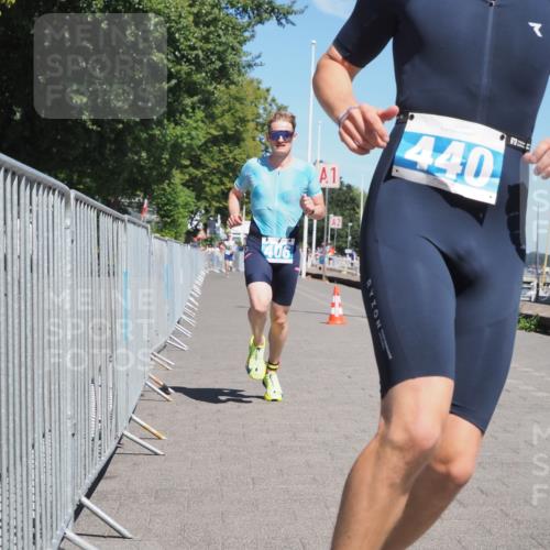 17.08.2025 - KN Förde Triathlon 2025 KatJ http://msf.ph/oto/8586658 17.08.2025 13:28:38 Laufen 406, 440 meine-sportfotos.de