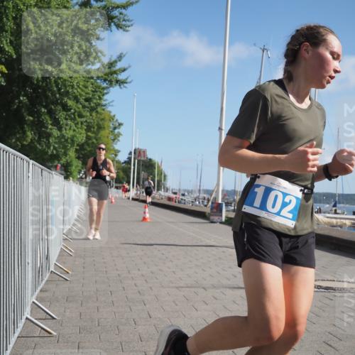 17.08.2025 - KN Förde Triathlon 2025 KatJ http://msf.ph/oto/8586669 17.08.2025 10:36:10 Laufen 102, 248 meine-sportfotos.de