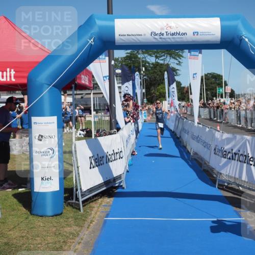 17.08.2025 - KN Förde Triathlon 2025 MichiJ http://msf.ph/oto/8586680 17.08.2025 13:28:23 Laufen 408 meine-sportfotos.de