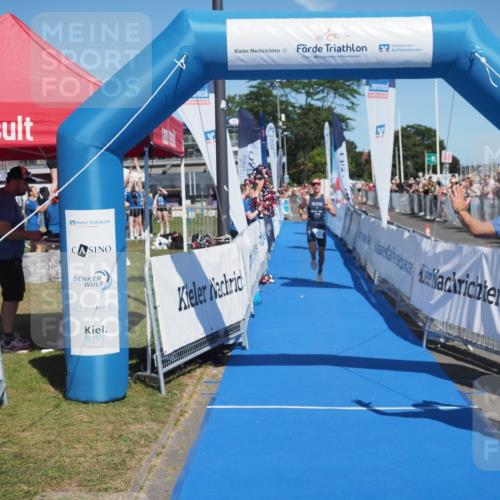 17.08.2025 - KN Förde Triathlon 2025 MichiJ http://msf.ph/oto/8586691 17.08.2025 13:28:23 Laufen 408 meine-sportfotos.de