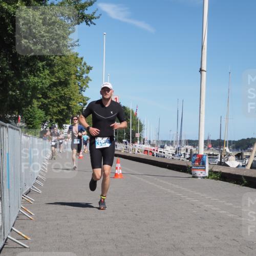 17.08.2025 - KN Förde Triathlon 2025 KatJ http://msf.ph/oto/8586774 17.08.2025 13:28:56 Laufen 398, 402, 454 meine-sportfotos.de
