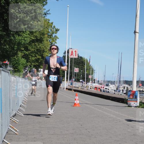 17.08.2025 - KN Förde Triathlon 2025 KatJ http://msf.ph/oto/8586795 17.08.2025 13:28:59 Laufen 398, 454 meine-sportfotos.de