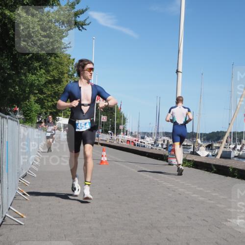 17.08.2025 - KN Förde Triathlon 2025 KatJ http://msf.ph/oto/8586823 17.08.2025 13:29:00 Laufen 398, 454 meine-sportfotos.de